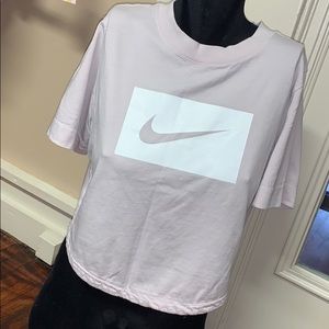 NIKE Crop Top - Sz Med - PREOWNED